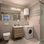 1 Bedroom Stunning In Dingac Apartment *