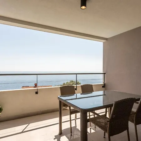 1 Bedroom Stunning In Dingac *