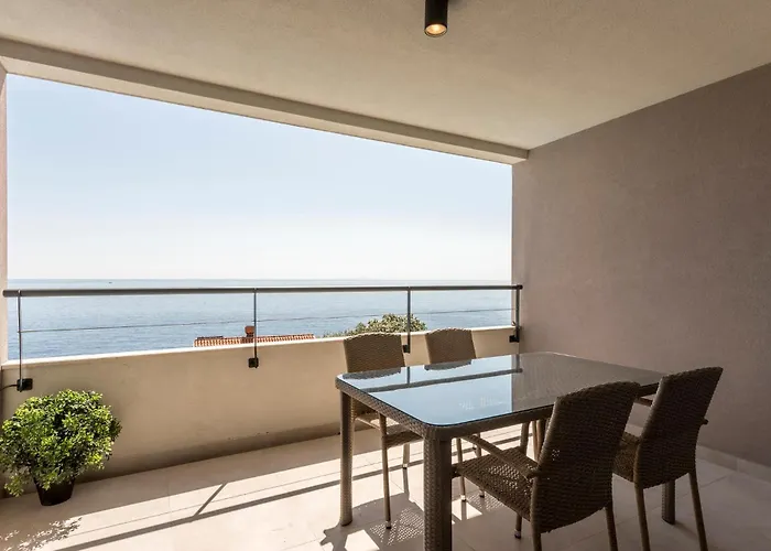 1 Bedroom Stunning In Dingac *